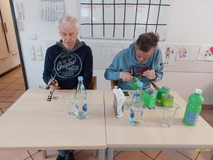Norbert und Frank sind fleißig am Basteln!